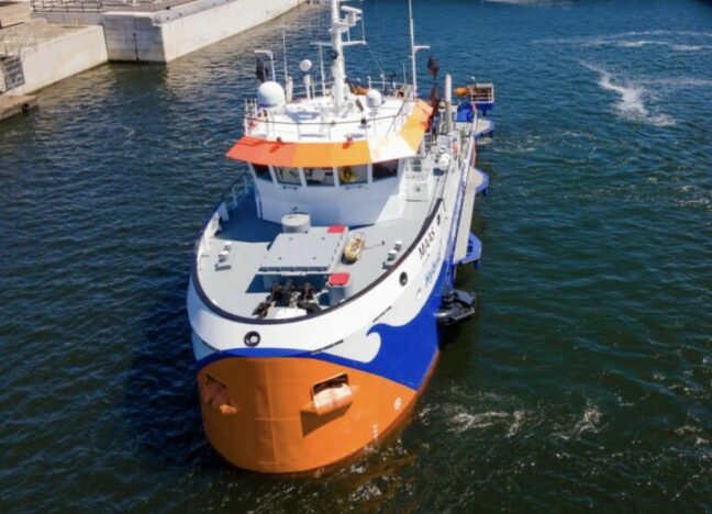Gateway Built by Dredgers